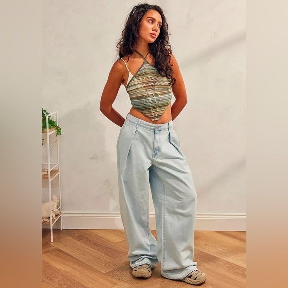 NWT Urban BDG Light Wash‎ Loose Pleated Slouchy Jeans 30 Baggy Dad Oversized - Picture 2 of 8